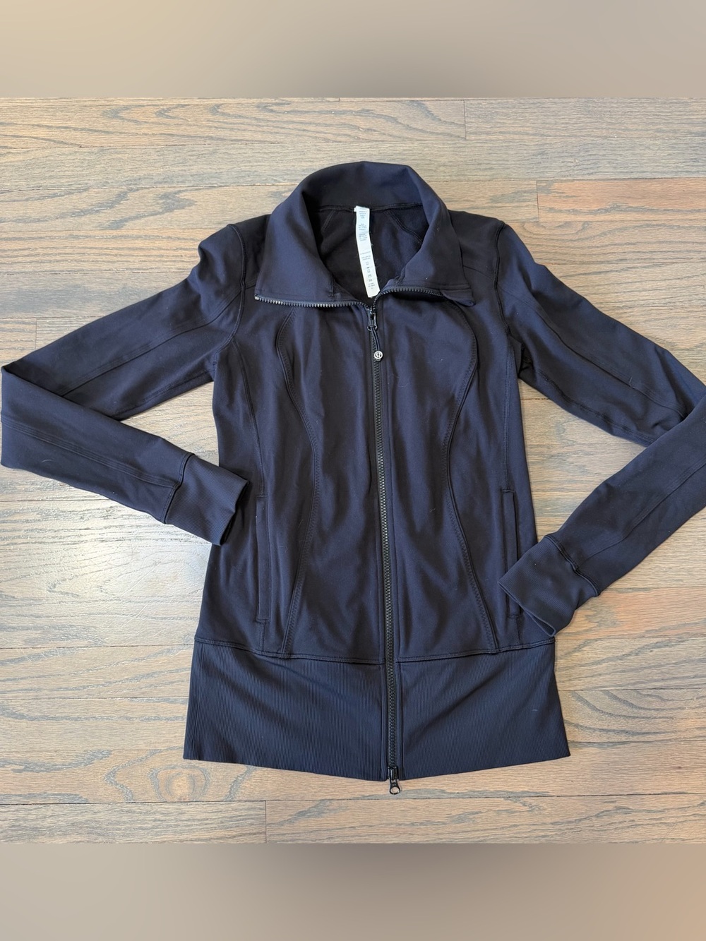 lululemon athletica Jacket Nice Asana Black  Full Zip Size 6 athleisure gorpcore